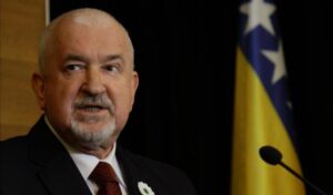 BH novinari: Javni protest Mustafi Ceriću, bivšem reisu-l-ulemi IZ u BiH