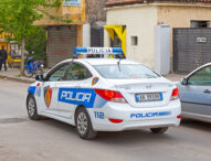 SJ: Policajac fizički napao albanske novinare u Tirani