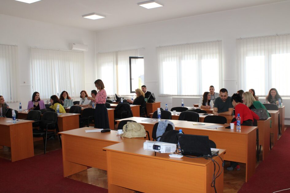 WORKSHOPS ON MEDIA LITERACY IN ROGATICA AND VISEGRAD