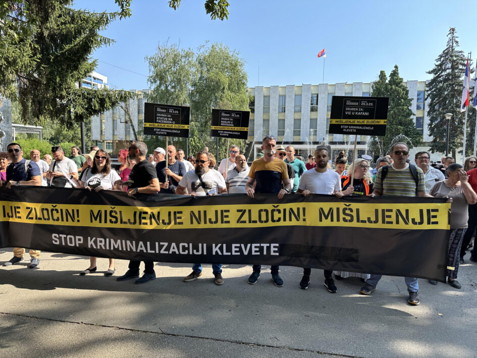 Protest march in Banja Luka against the criminalization of defamation – Citizens demand protection of freedom of expression