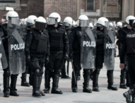 Novinarske i medijske organizacije: Crvena linija pređena — Brutalni napadi na novinare/ke i medijske radnike/ce tokom protesta u Srbiji