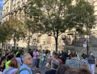 Skup podrške palestinskim novinarima ispred Vlade Srbije: pročitana imena stradalih, minut ćutanja