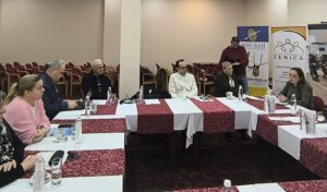 Izvještaj “Prava i slobode novinara u BiH: Lokalni kontekst“ predstavljen u Zenici