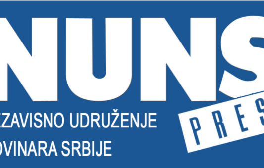 NUNS: Nasilje nad novinarima pred policijom se nastavlja – napadnut Žarko Bogosavljević