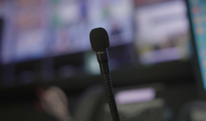 Gotovo 96 posto novinara u Srbiji svakodnevno doživljava stres na poslu